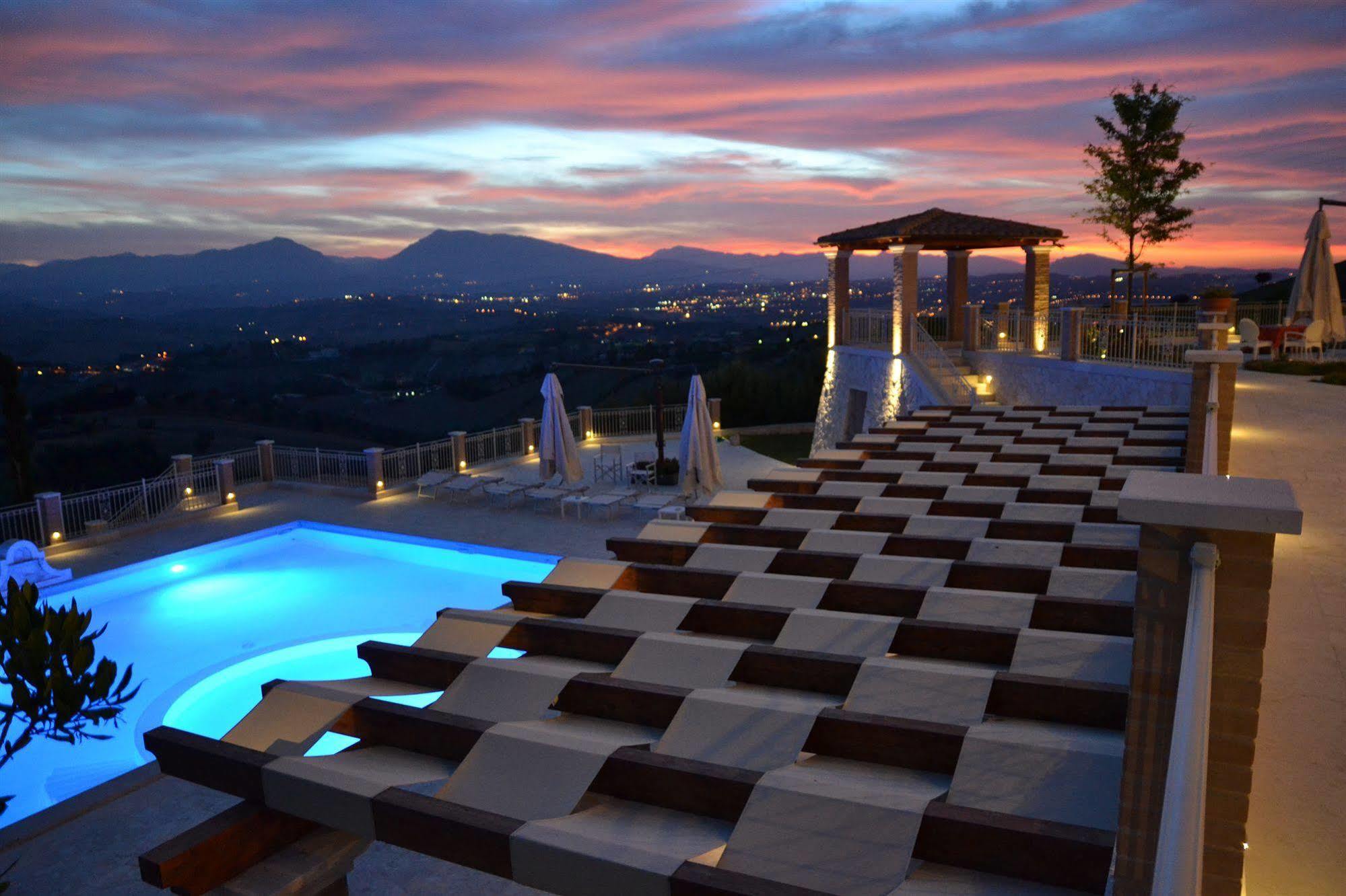 Incantea Resort Tortoreto Luaran gambar
